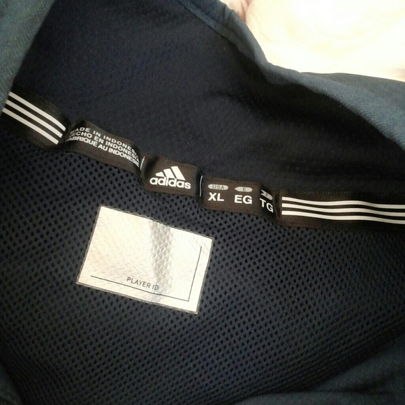 Adidas jacket - Picture 3 of 4